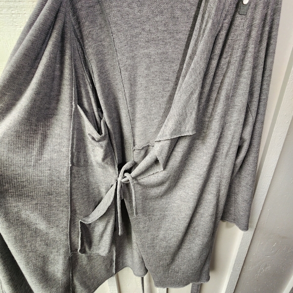 Gray Women's Robe - Picture 8 of 16